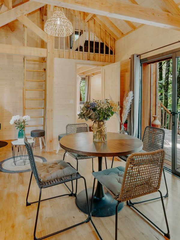 Cabane la forêt