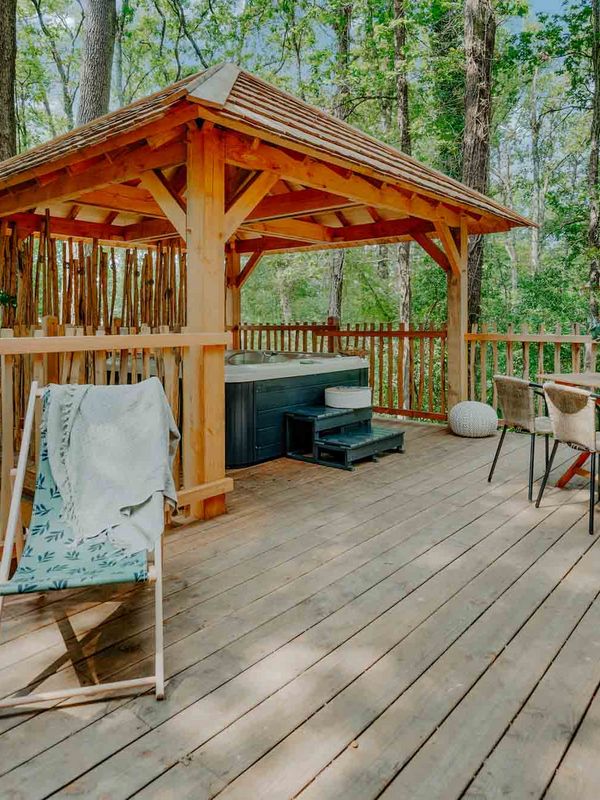 Cabane la forêt
